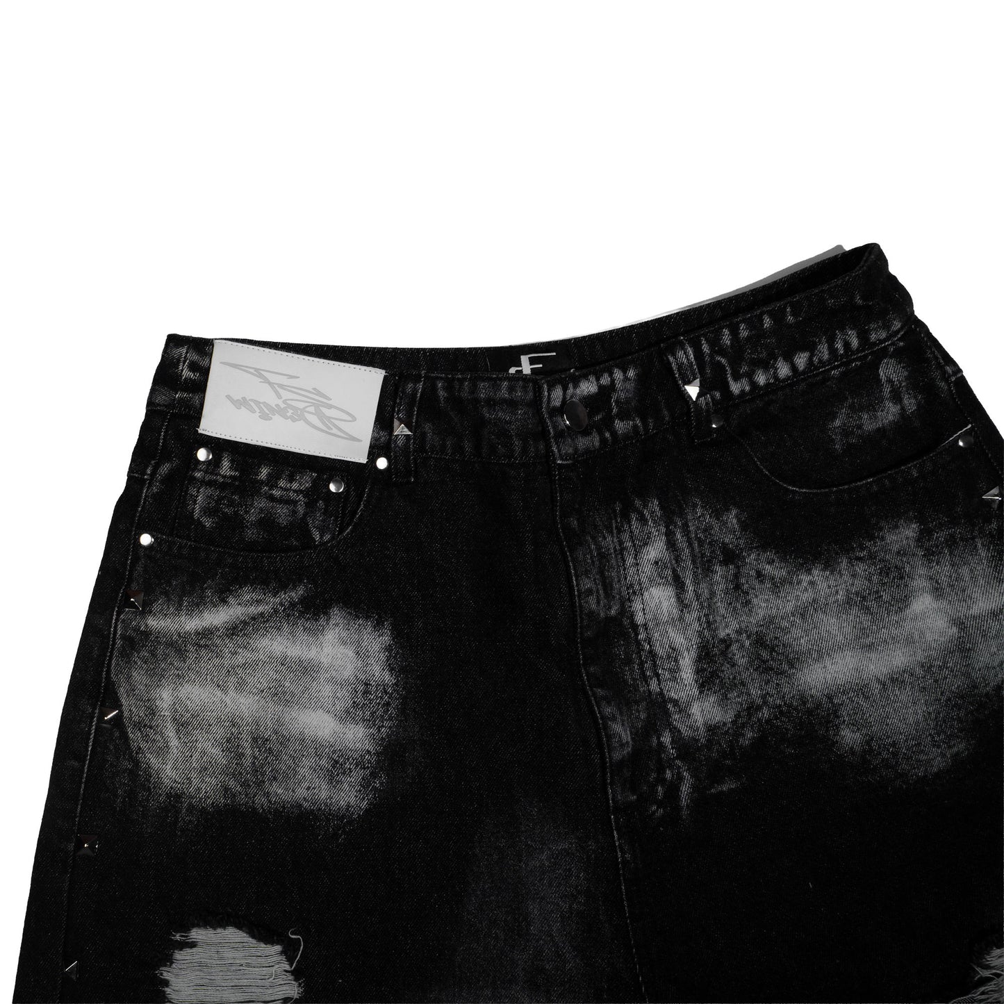 Thrashed Camo Jorts