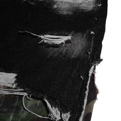 Thrashed Camo Jorts